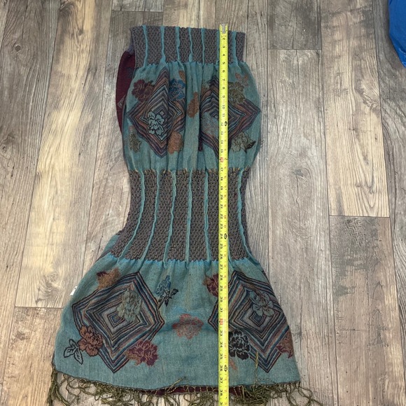 PASHMINA Women's Geometric Floral Smocked Scarf Wrap Shawl Burgundy Teal - Picture 11 of 13